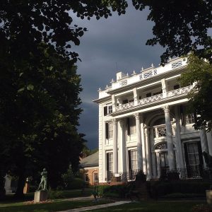 POP-UP HAUNTINGS LINDEN PLACE MUSEUM